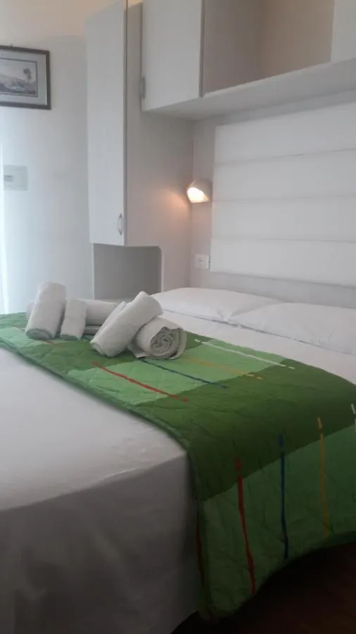 Hotel Imperiale Cesenatico 3*,