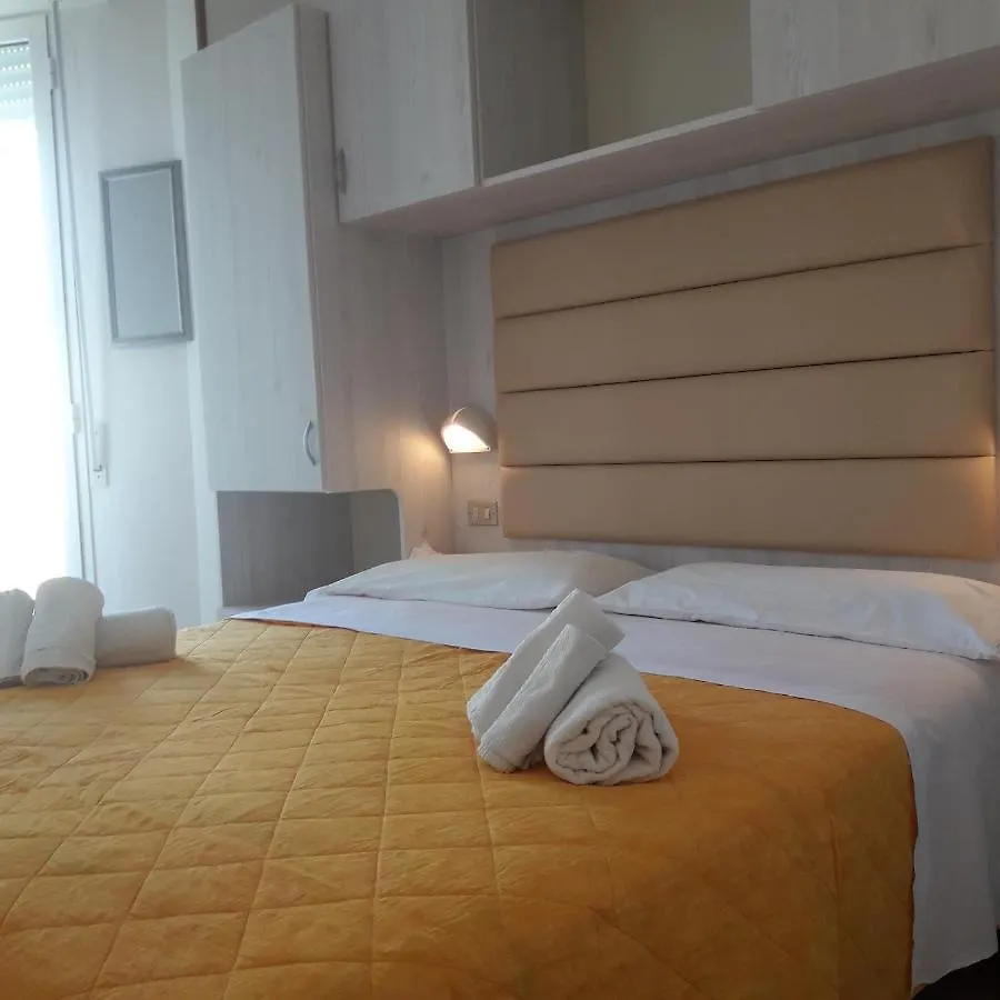 Hotel Imperiale Cesenatico 3*,