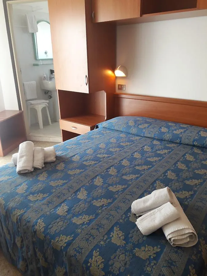 Hotel Imperiale Cesenatico 3*,